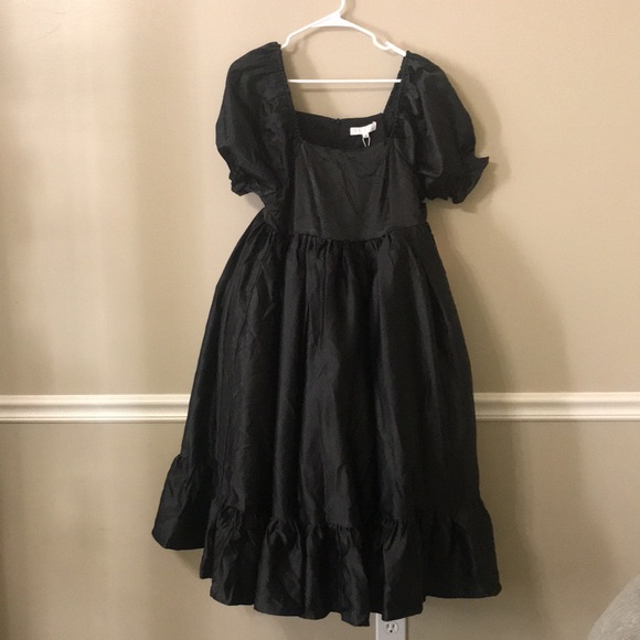 Ivy City Co Coco Black Midi Puff Dress - Picture 2 of 4